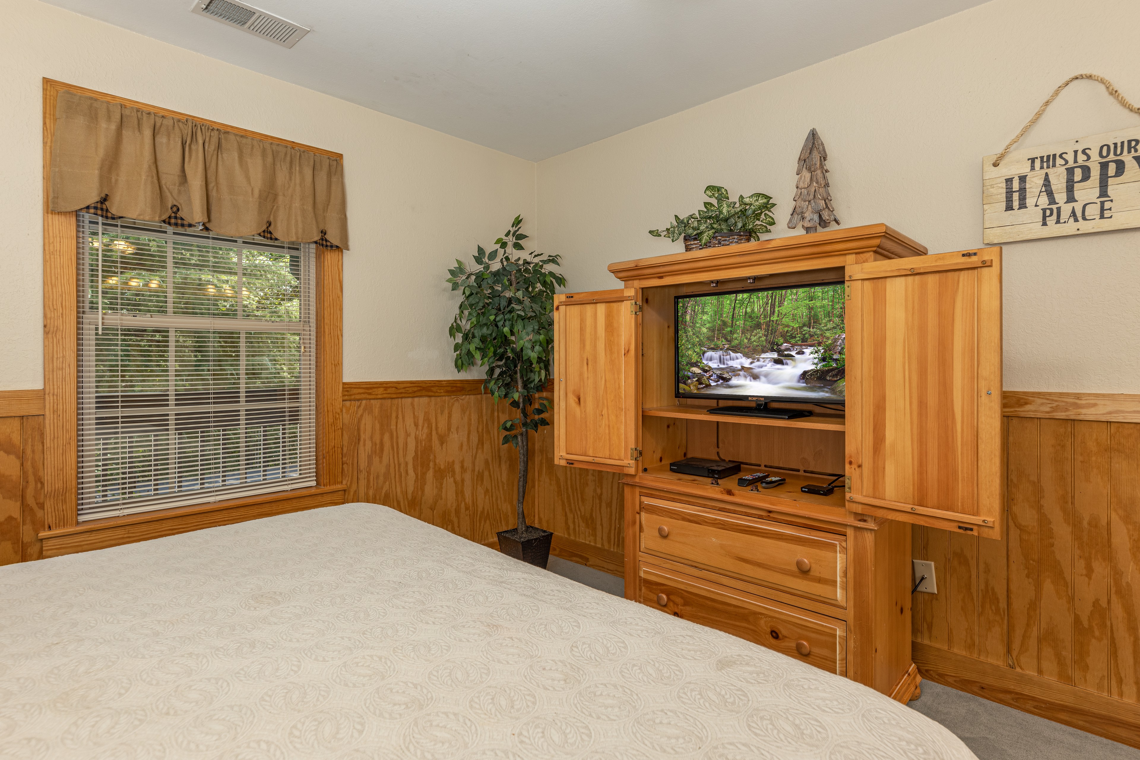 Magnolia Place 5 | Photo 35