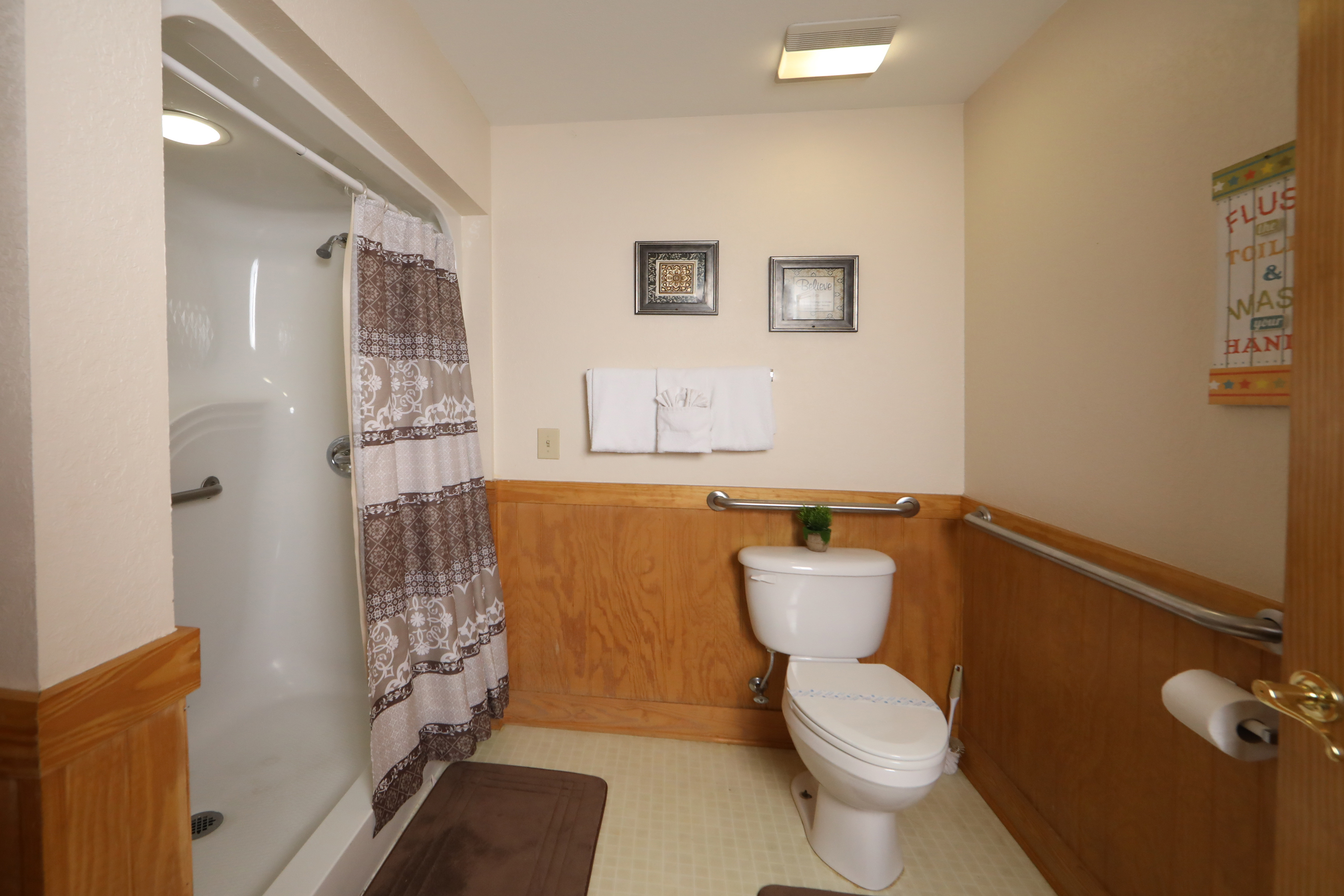 Oak Tree Lodge | Photo 61