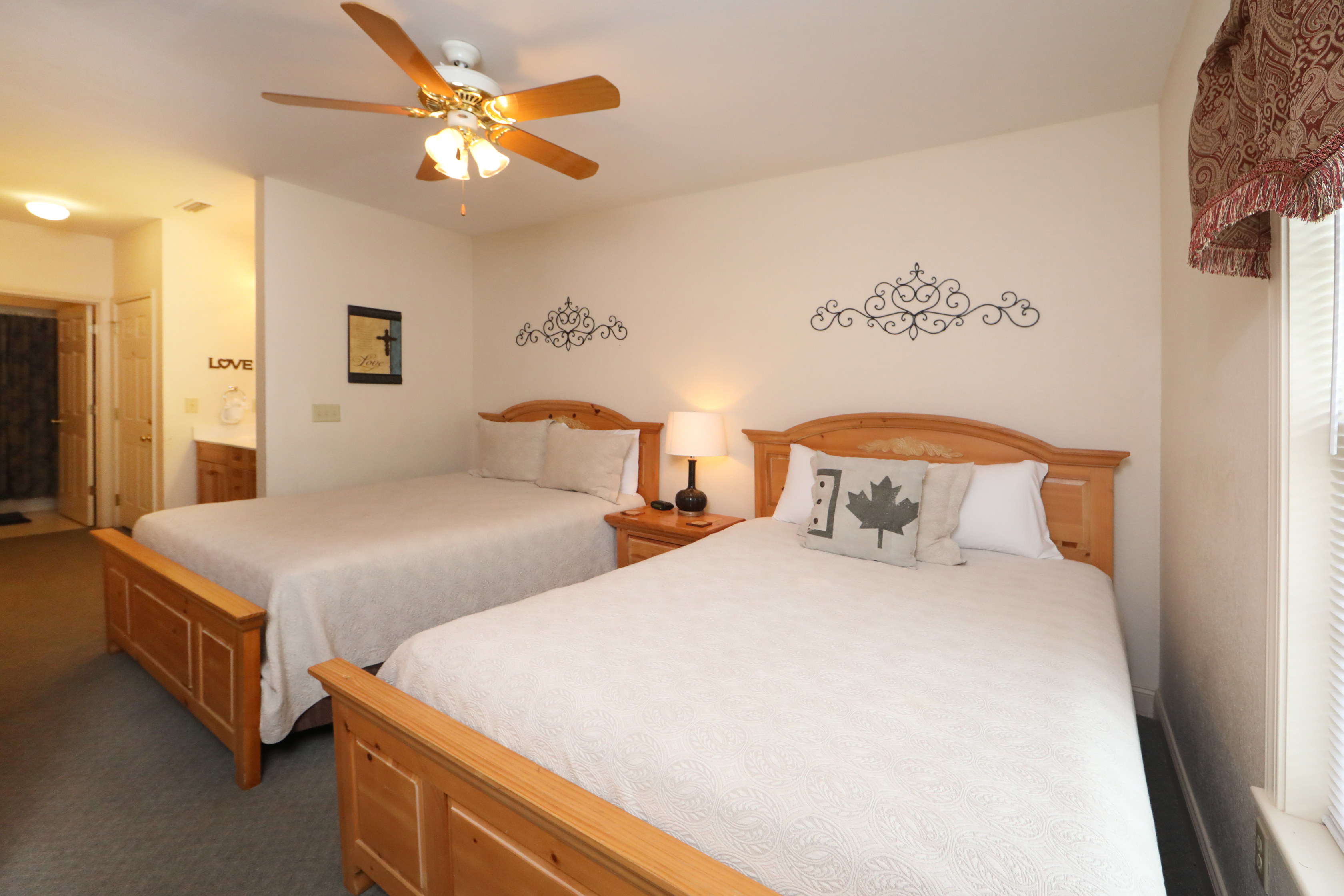 Oak Tree Lodge | Photo 45
