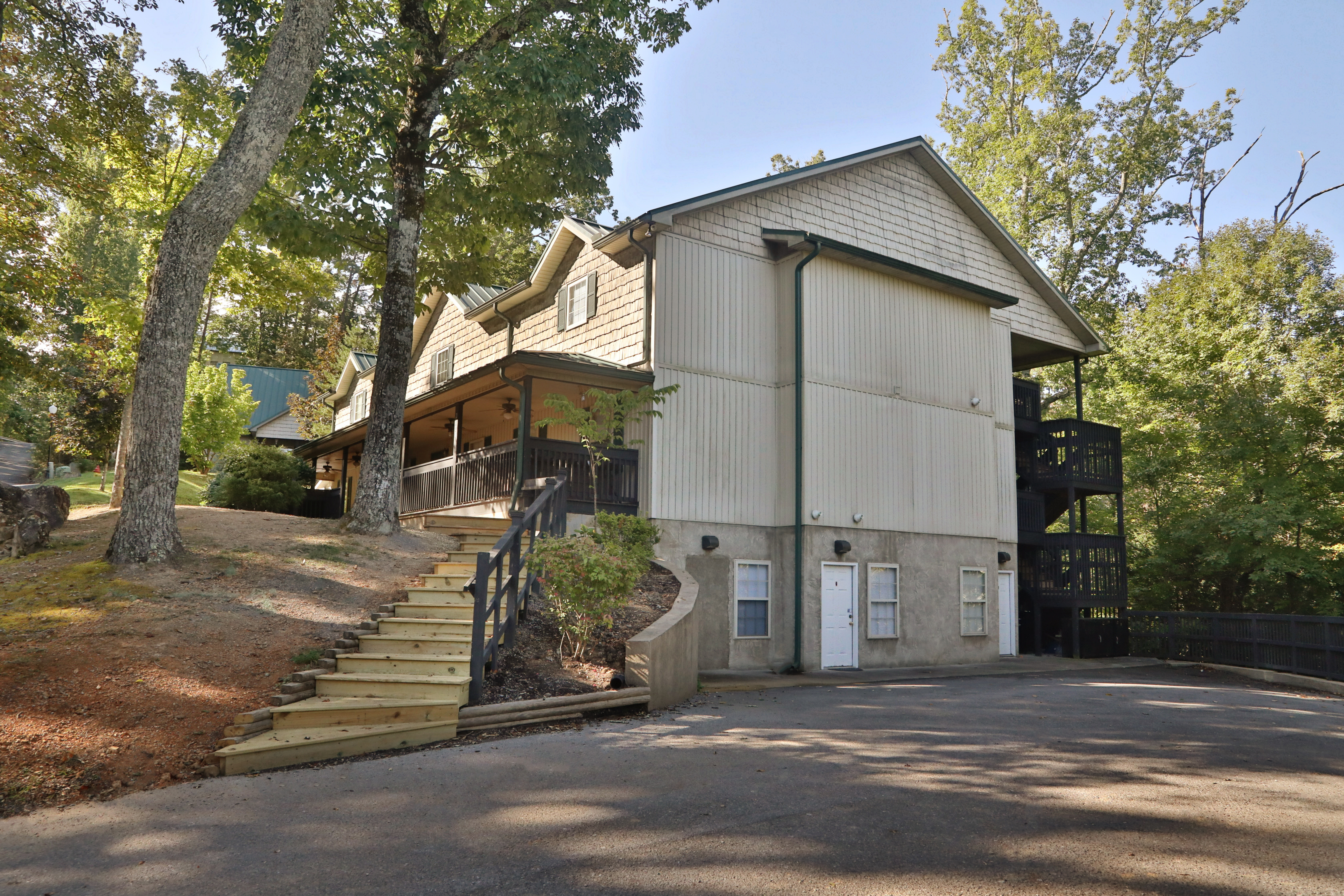 Oak Tree Lodge | Photo 84