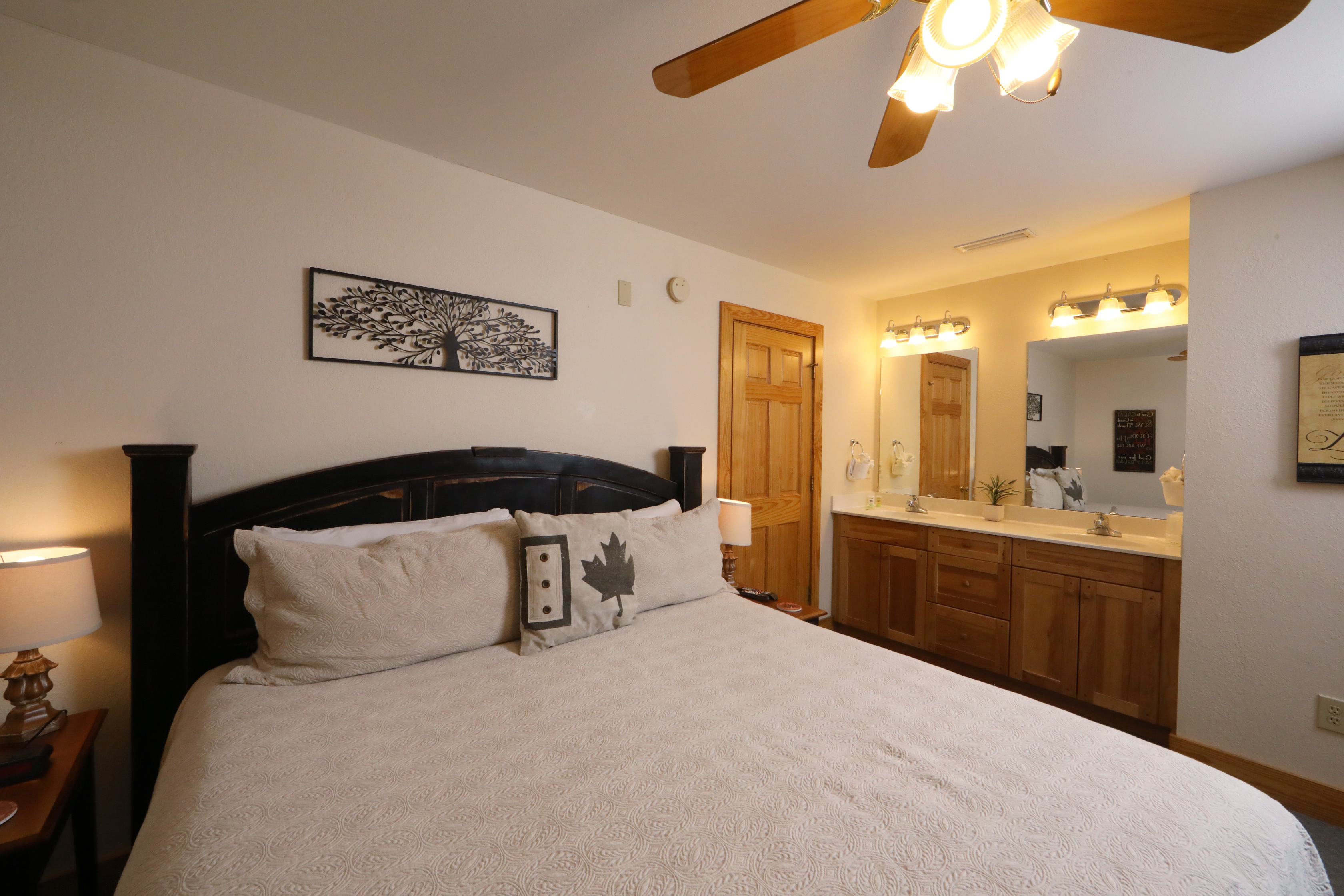 Oak Tree Lodge | Photo 57