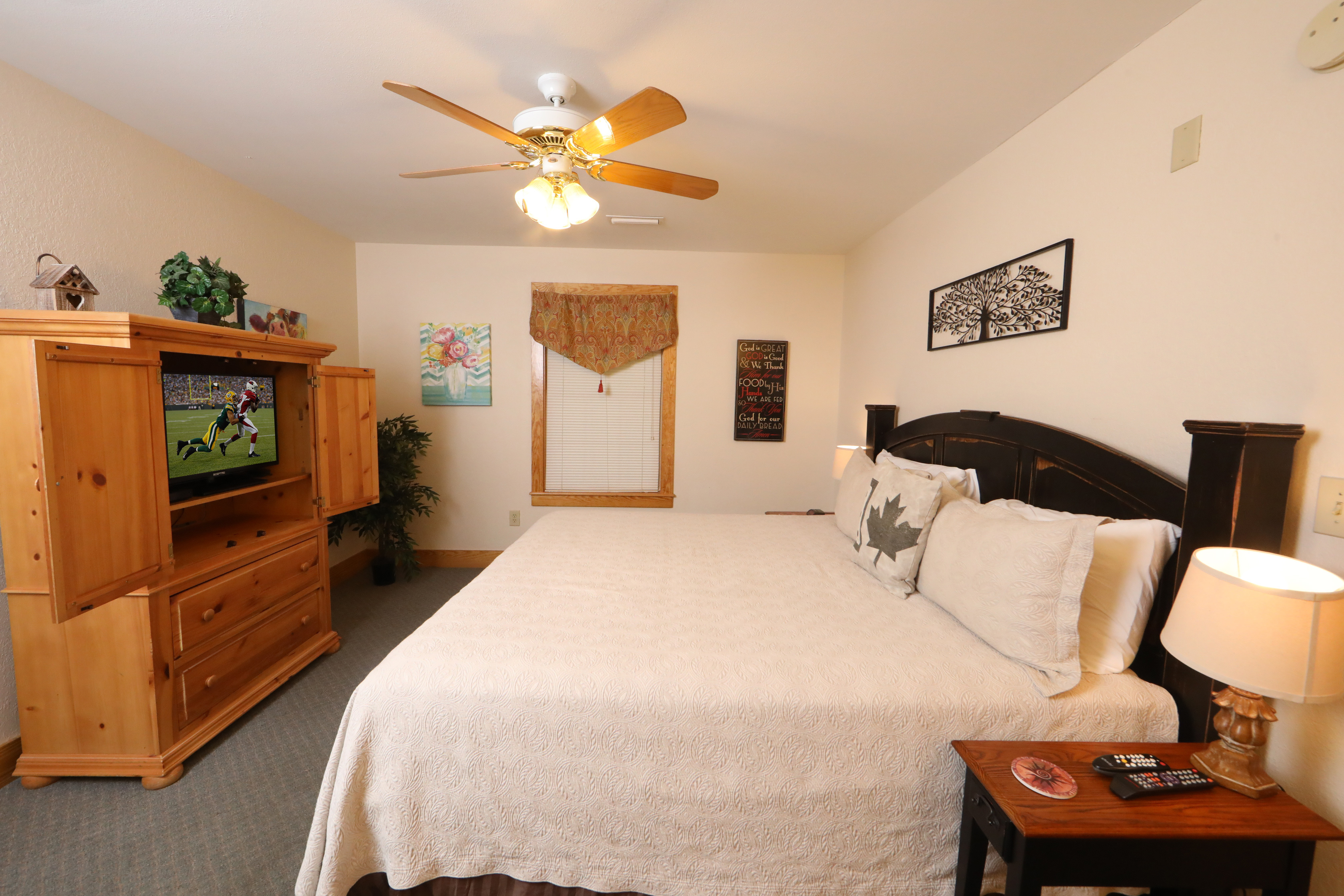 Oak Tree Lodge | Photo 50