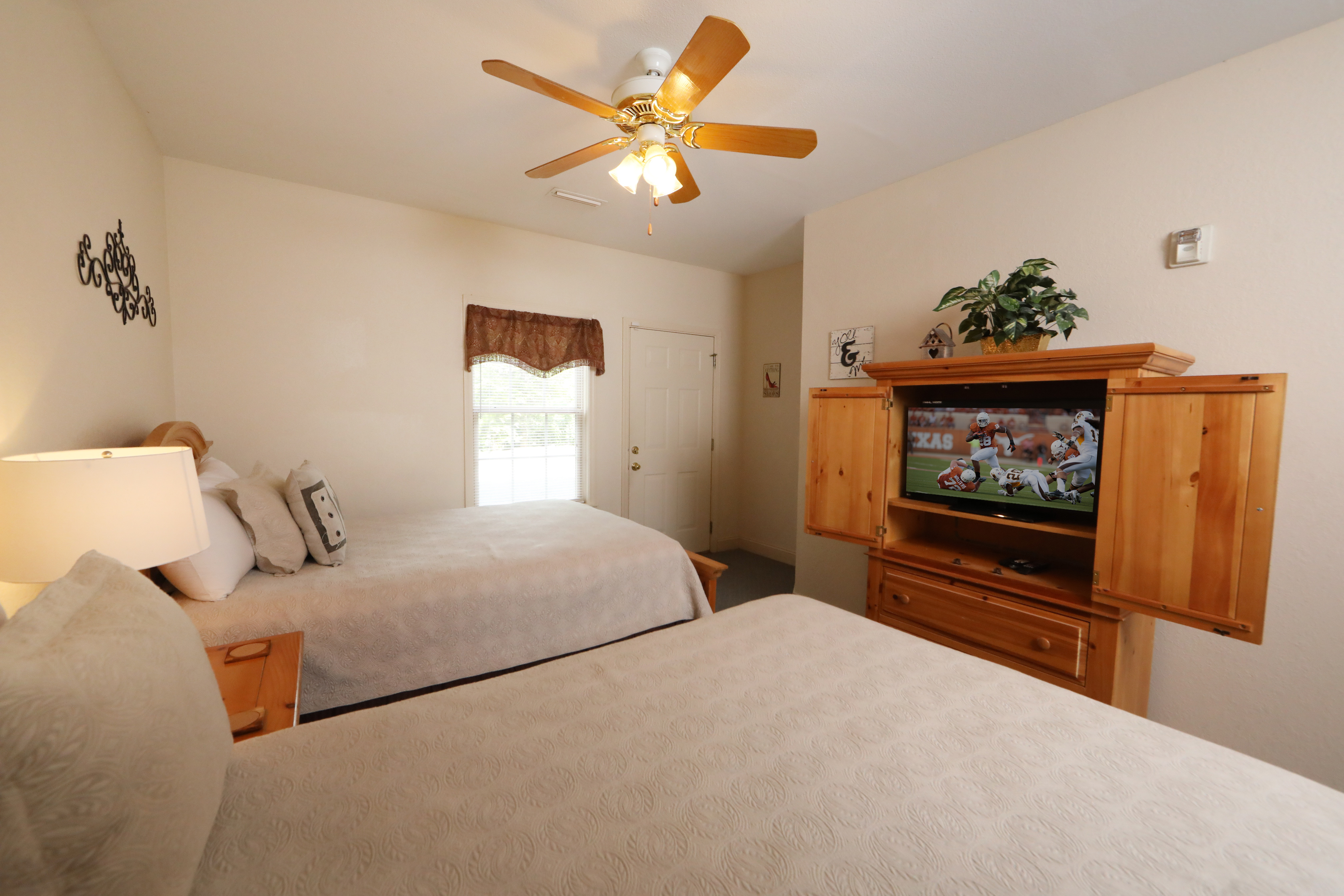 Oak Tree Lodge | Photo 37