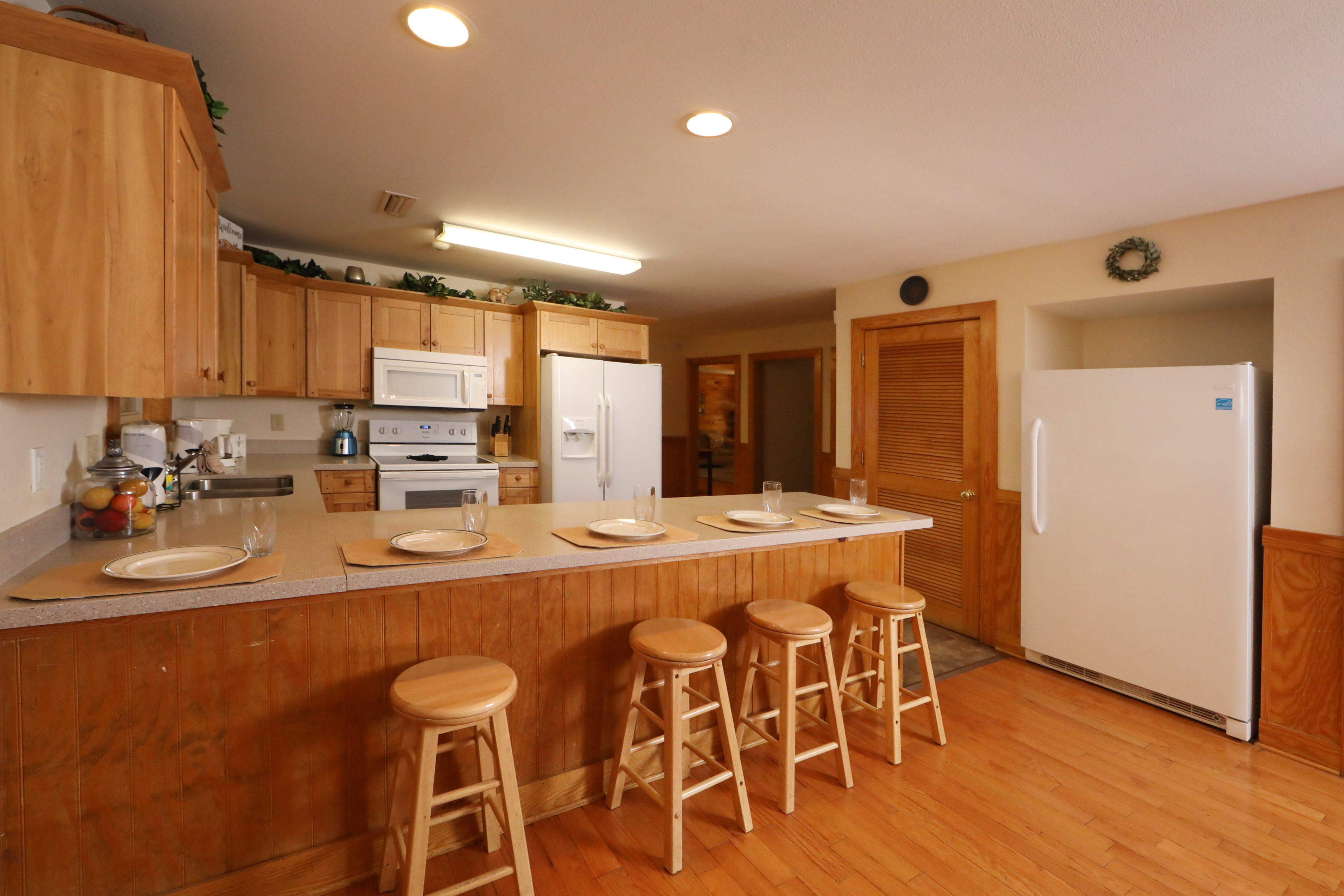 Oak Tree Lodge | Photo 6