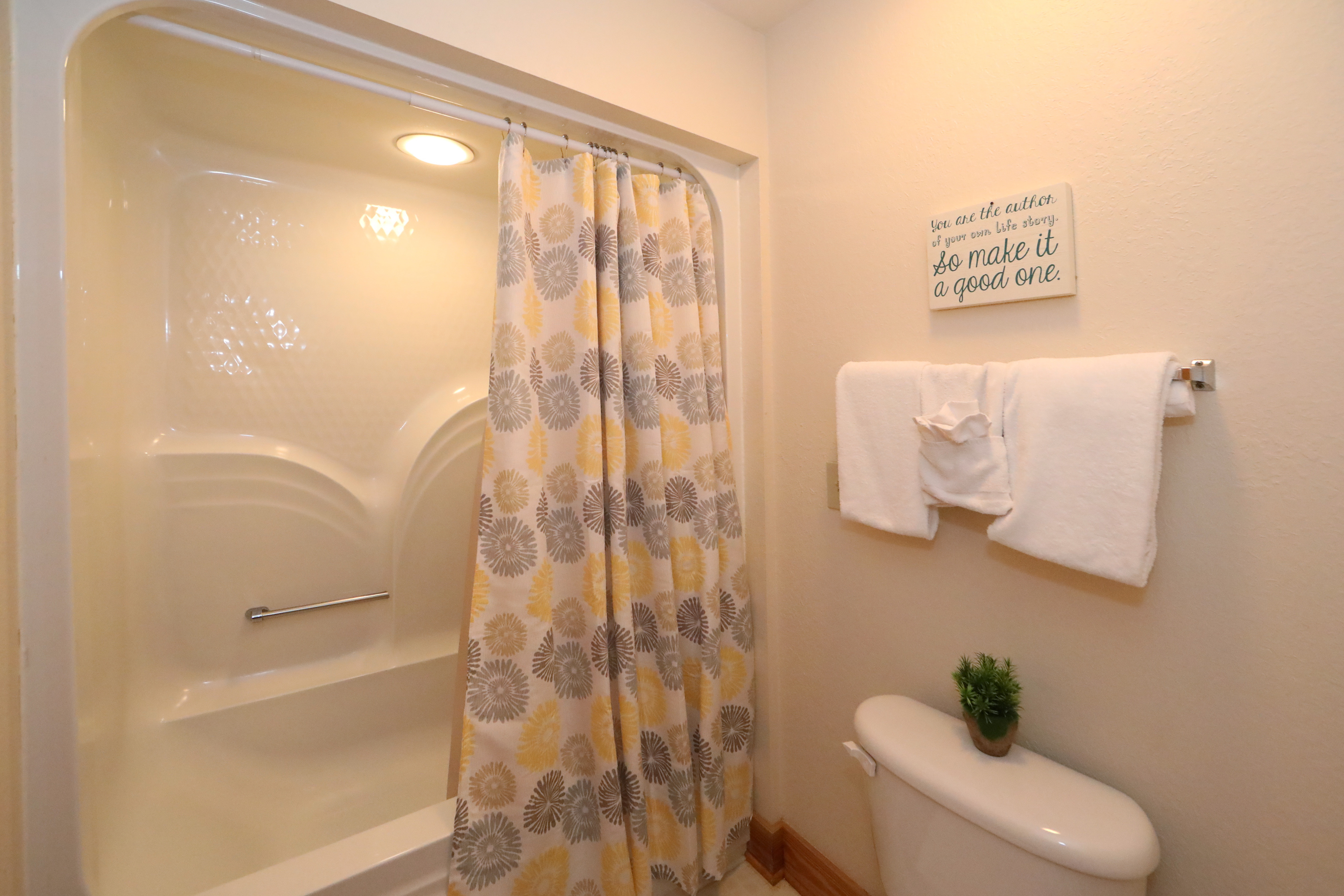 Oak Tree Lodge | Photo 68