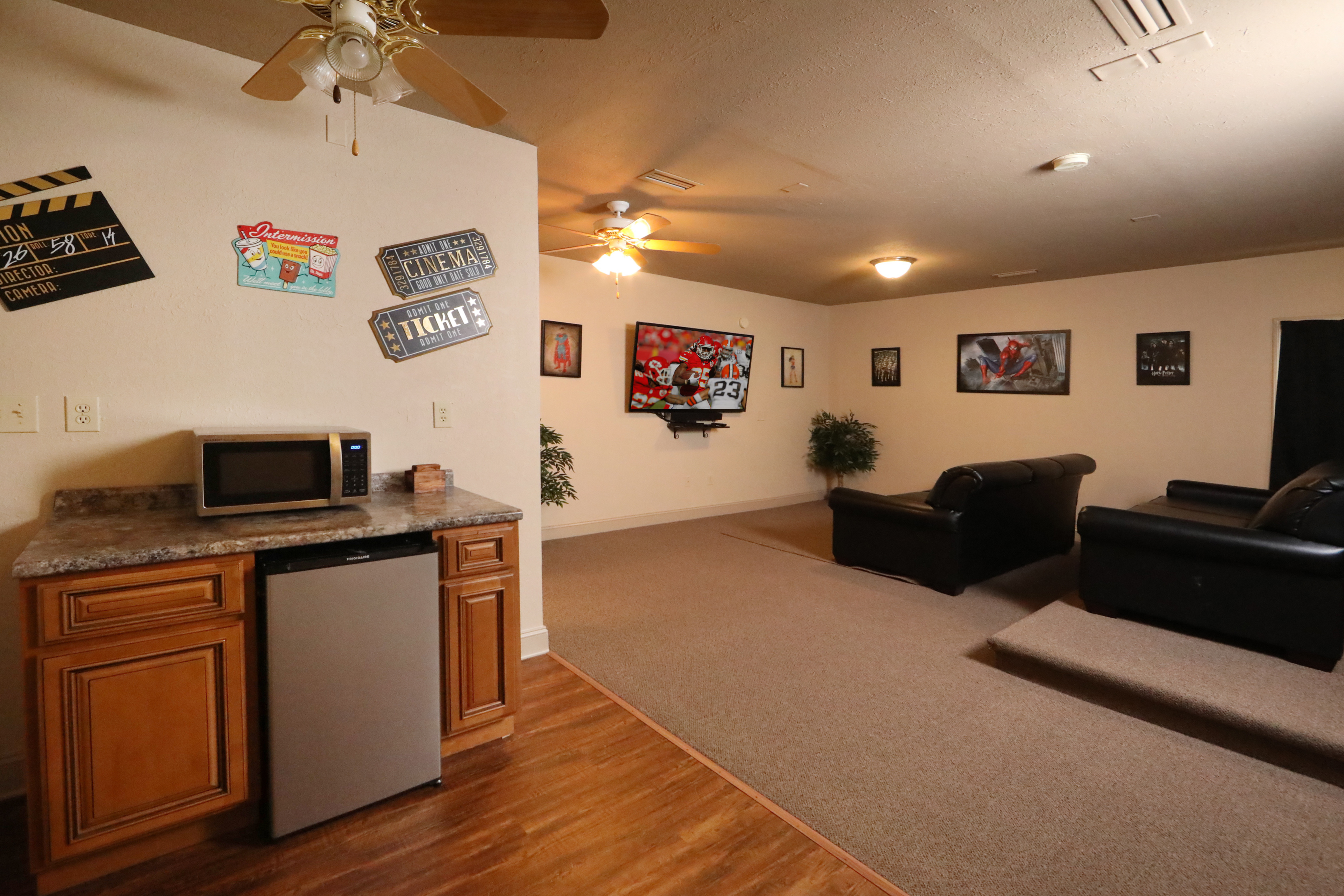 Oak Tree Lodge | Photo 19