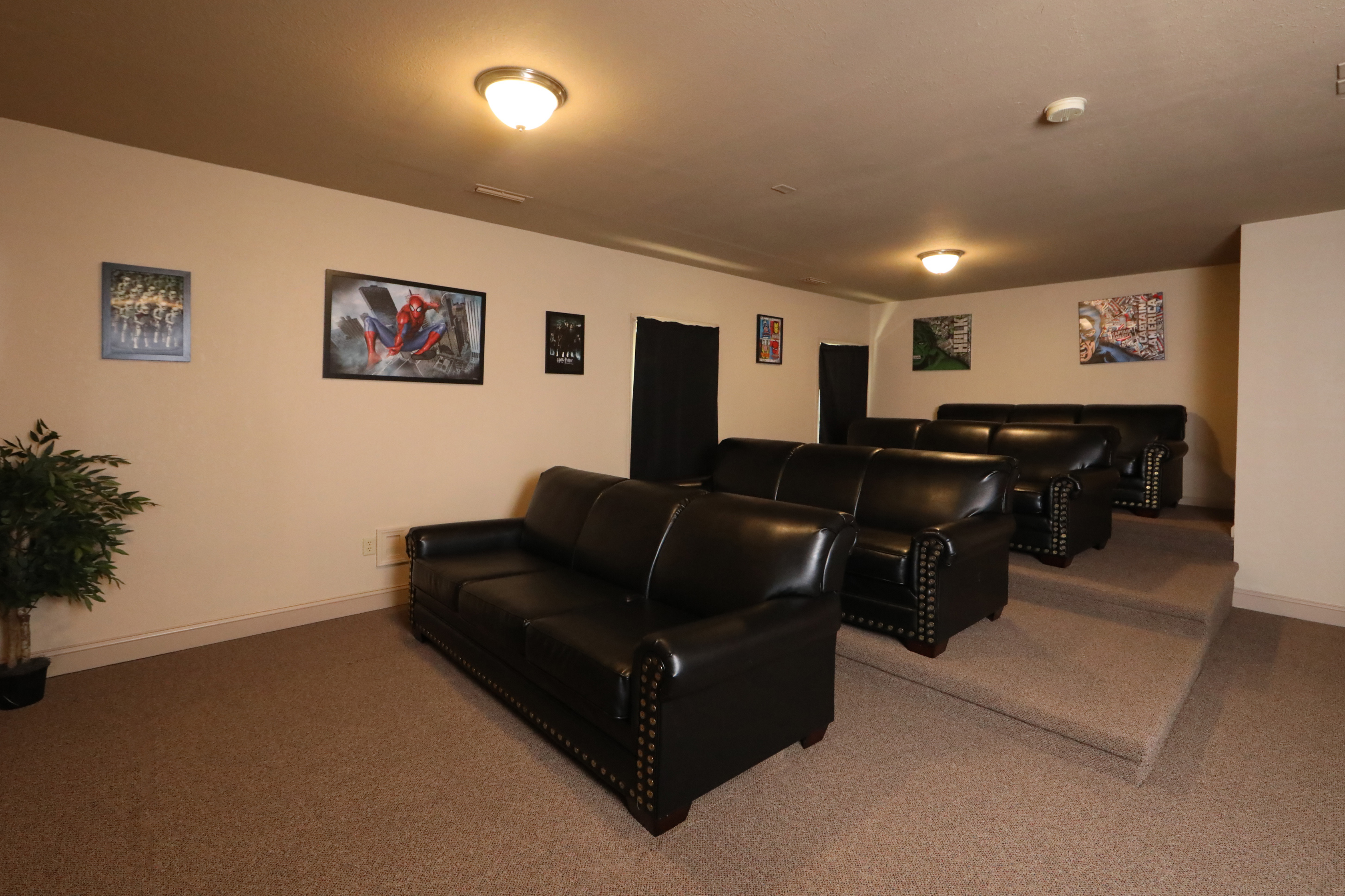 Oak Tree Lodge | Photo 18
