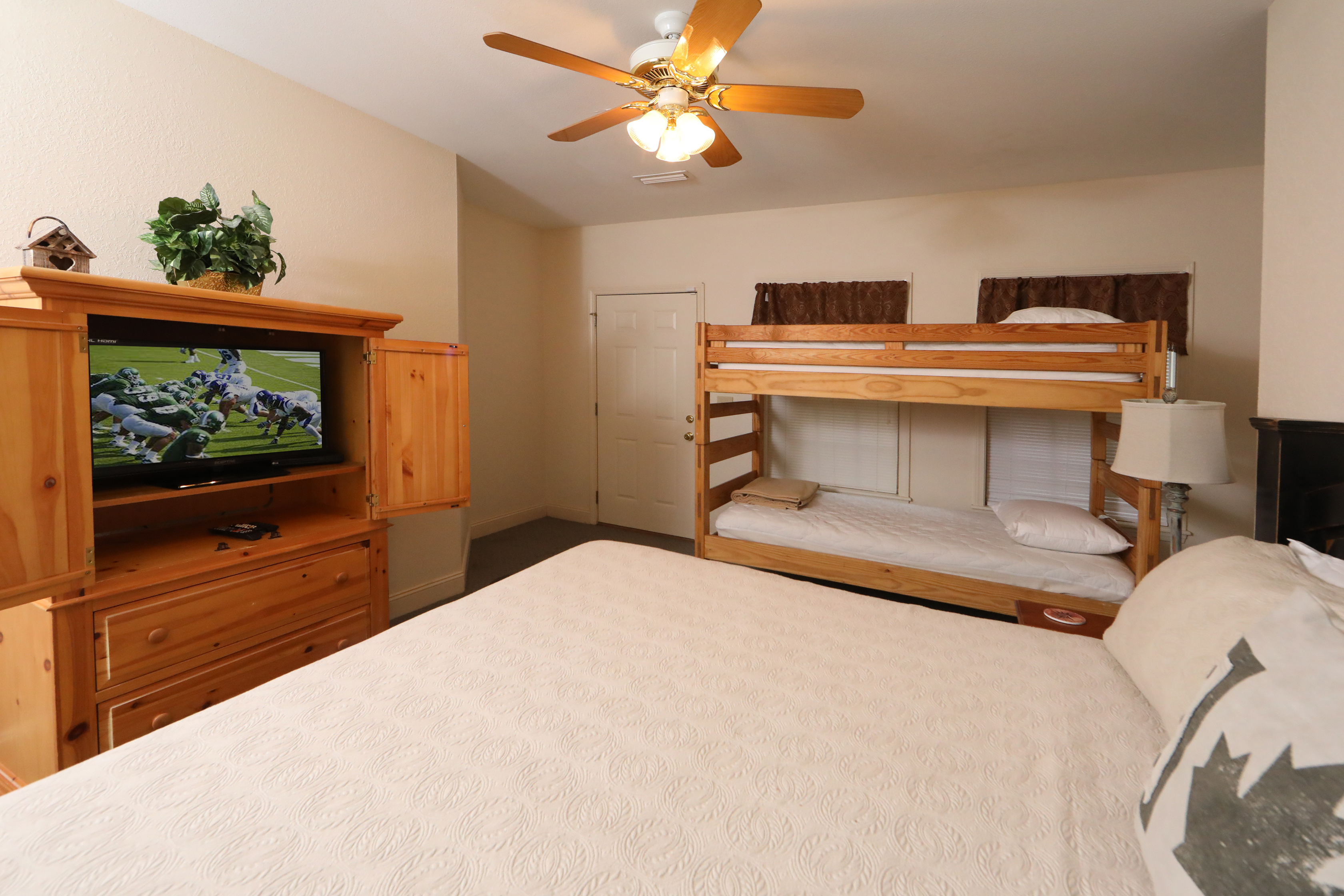Oak Tree Lodge | Photo 55