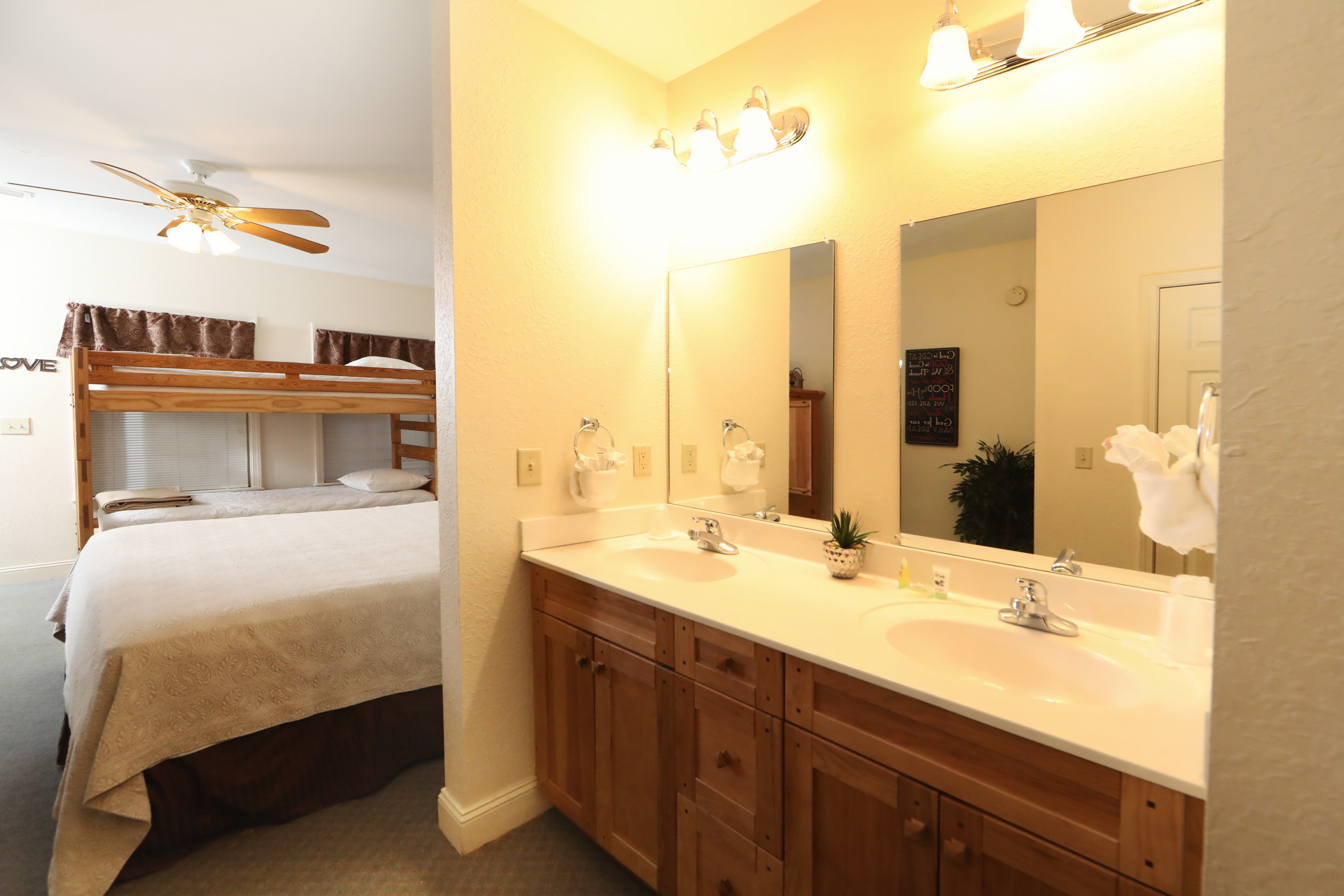 Oak Tree Lodge | Photo 75