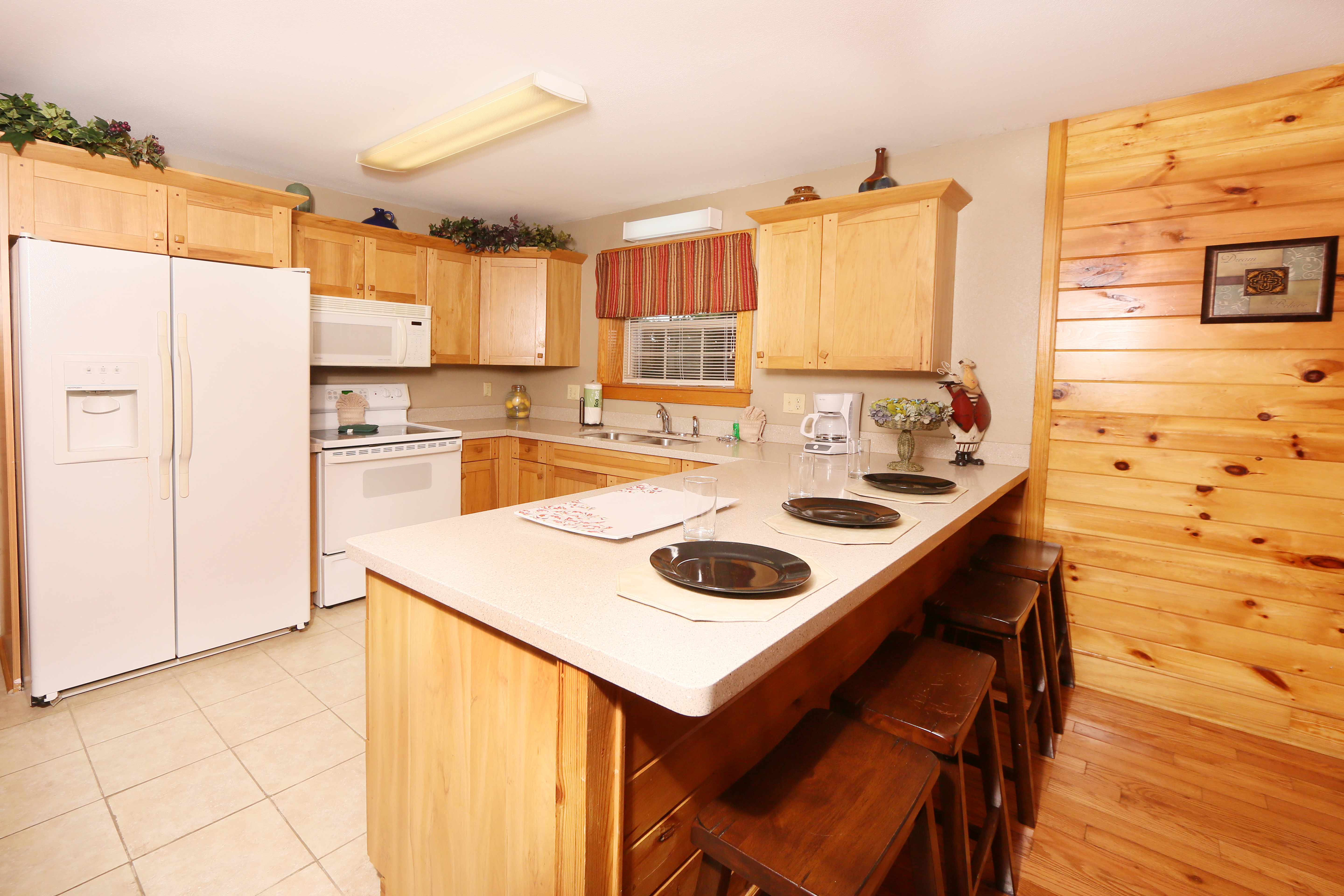 Pinnacle View 7C | Photo 10