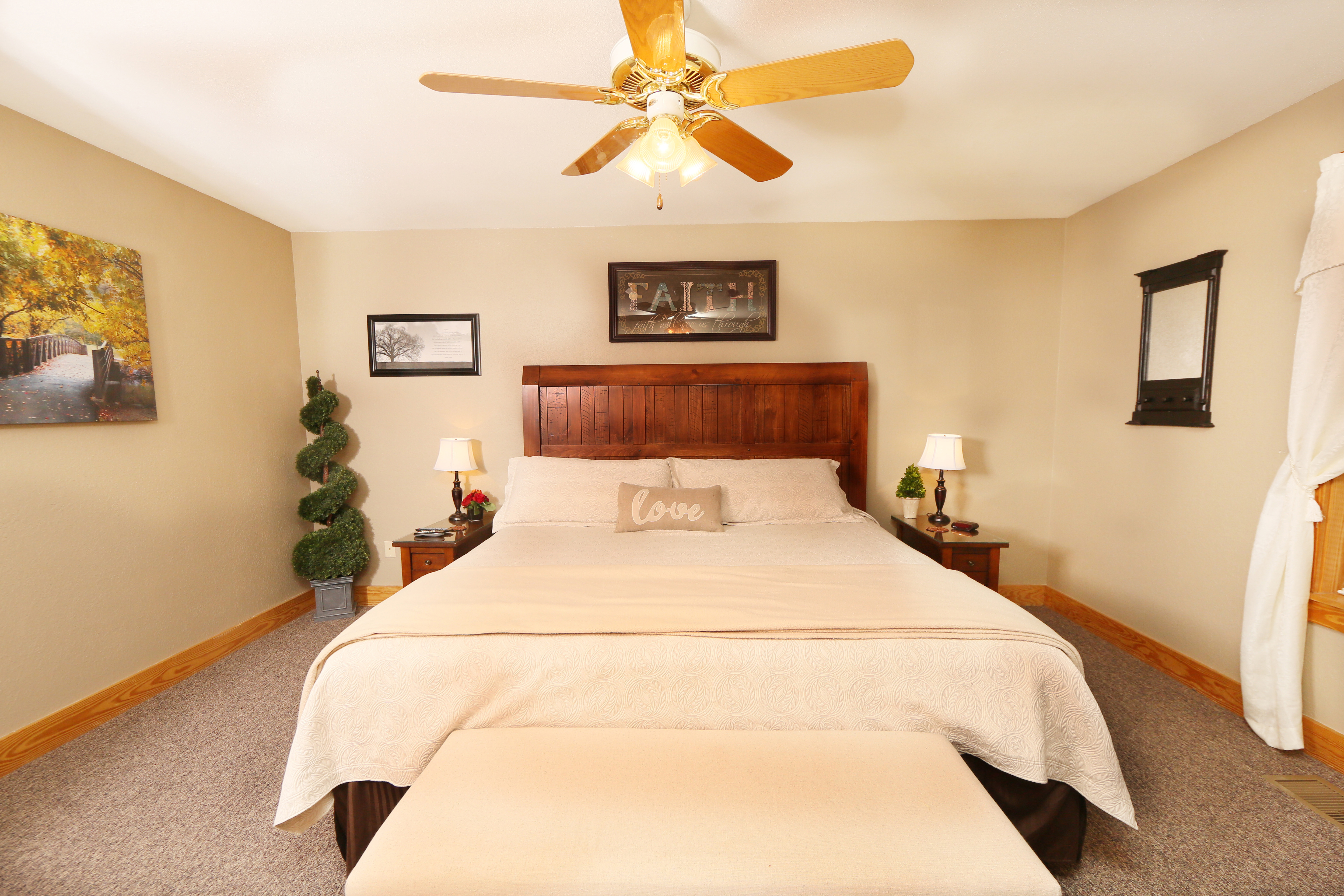 Pinnacle View 7C | Photo 16