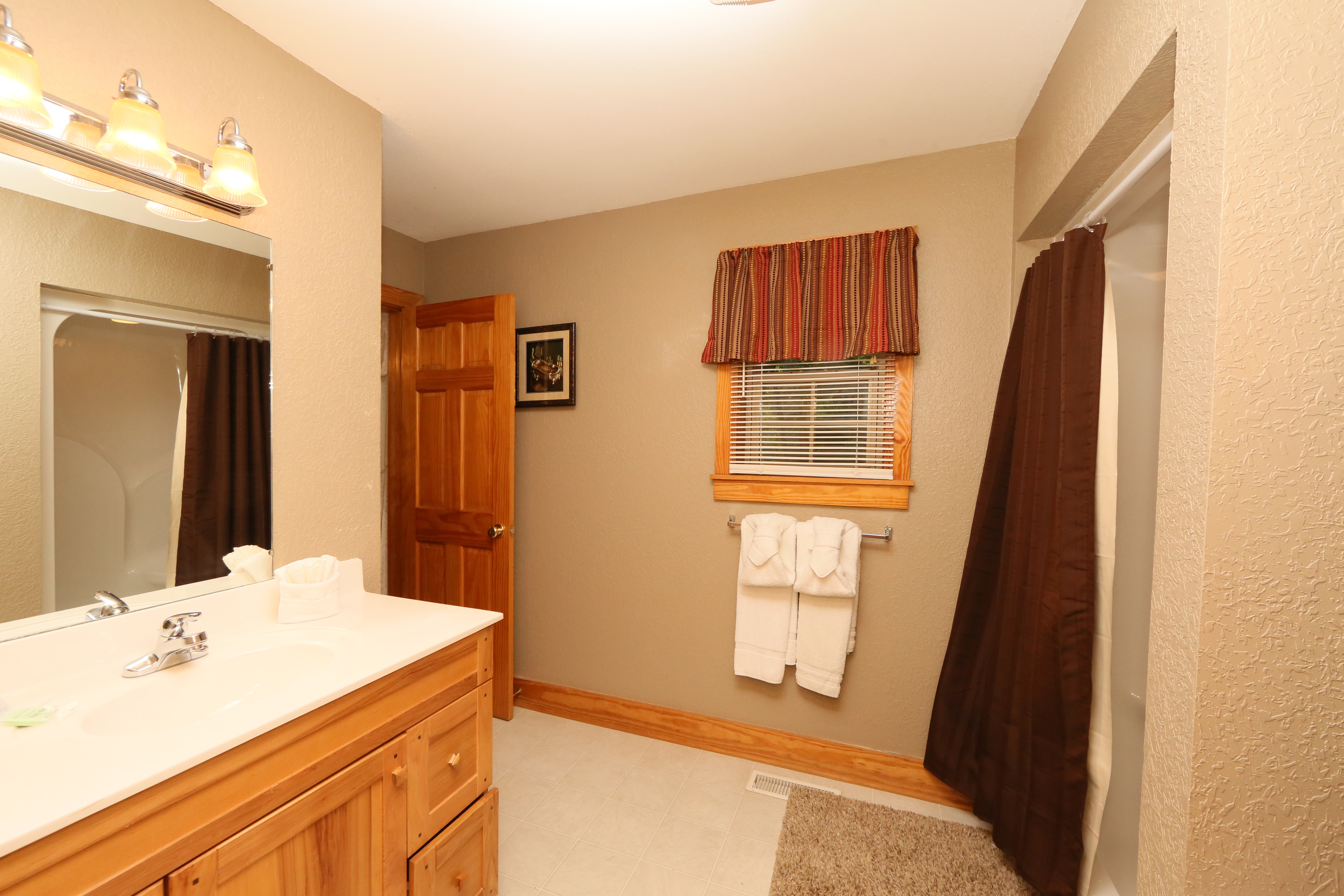 Pinnacle View 7C | Photo 17