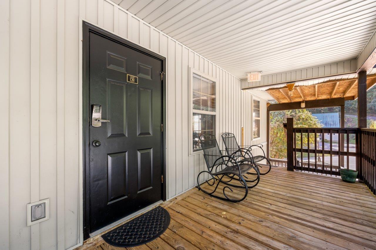 Poplar Point 12B | Photo 24