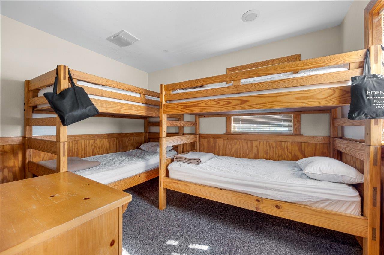Poplar Point 12D | Photo 18