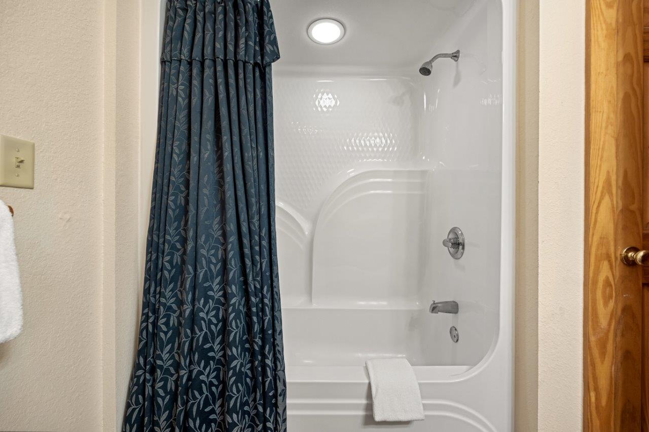 Poplar Point 12E | Photo 19