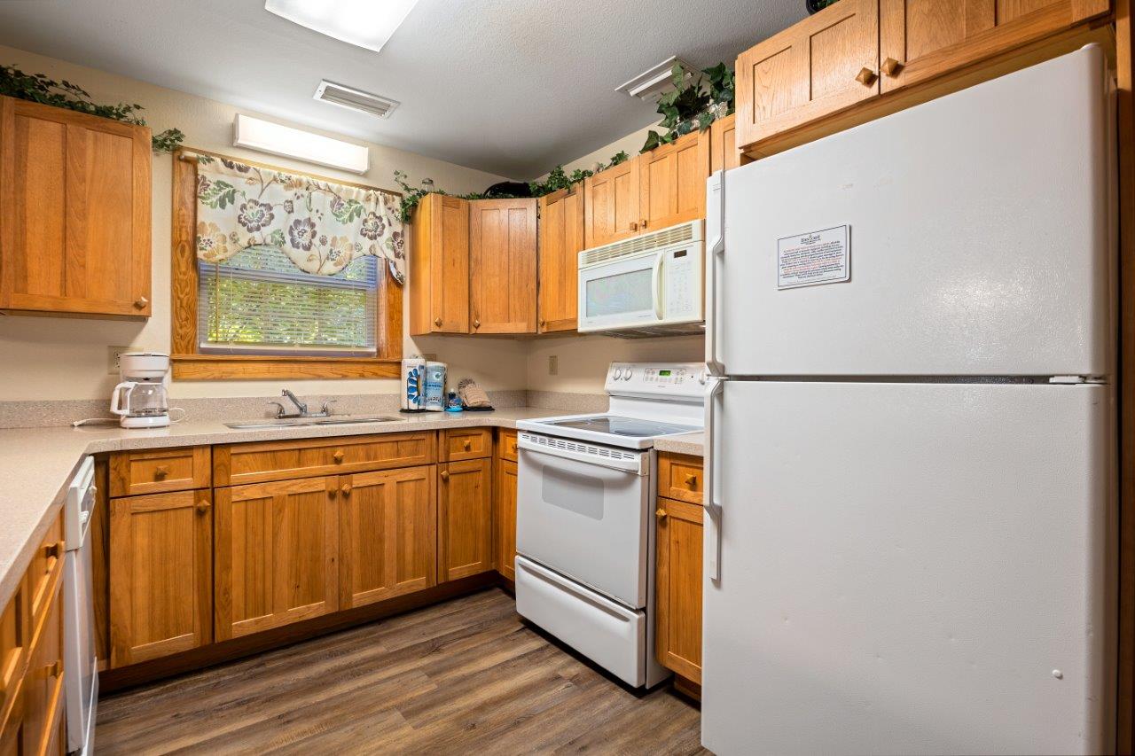 Poplar Point 12E | Photo 9
