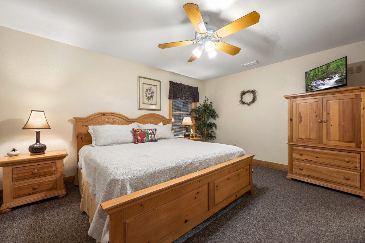 Poplar Point 12E | Photo 11