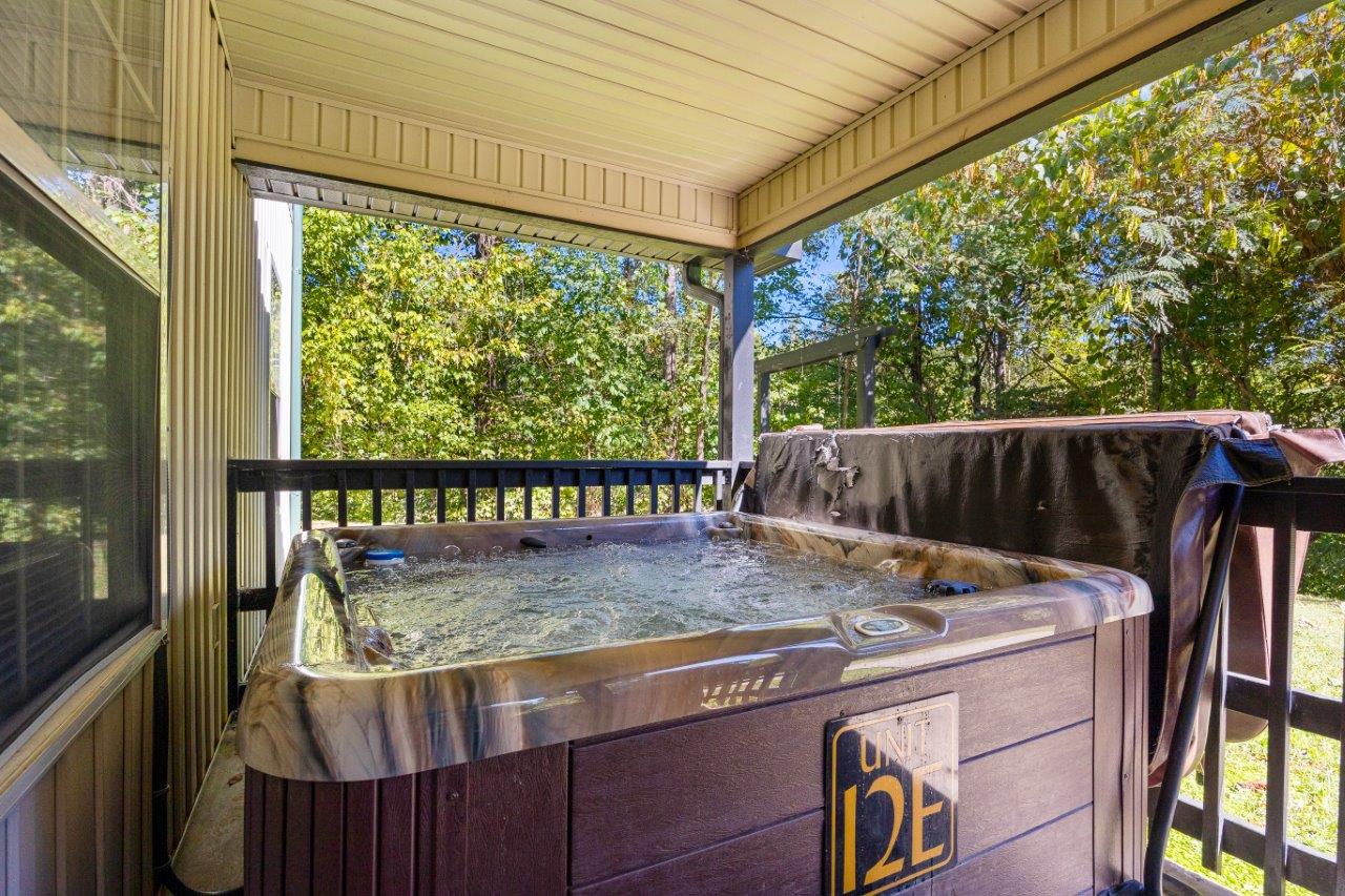 Poplar Point 12E | Photo 15