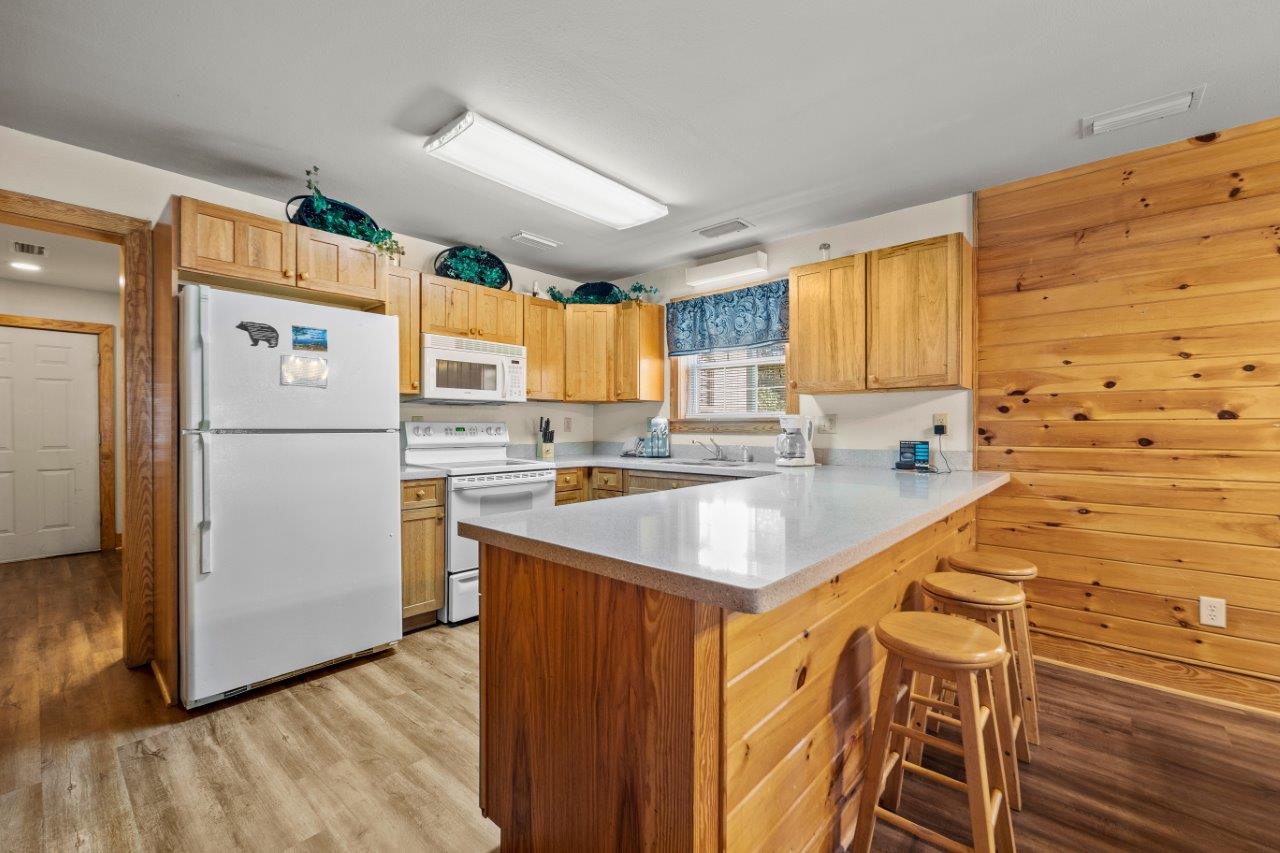 Poplar Point 12F | Photo 9