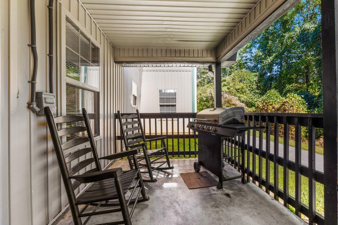 Poplar Point 12F | Photo 30