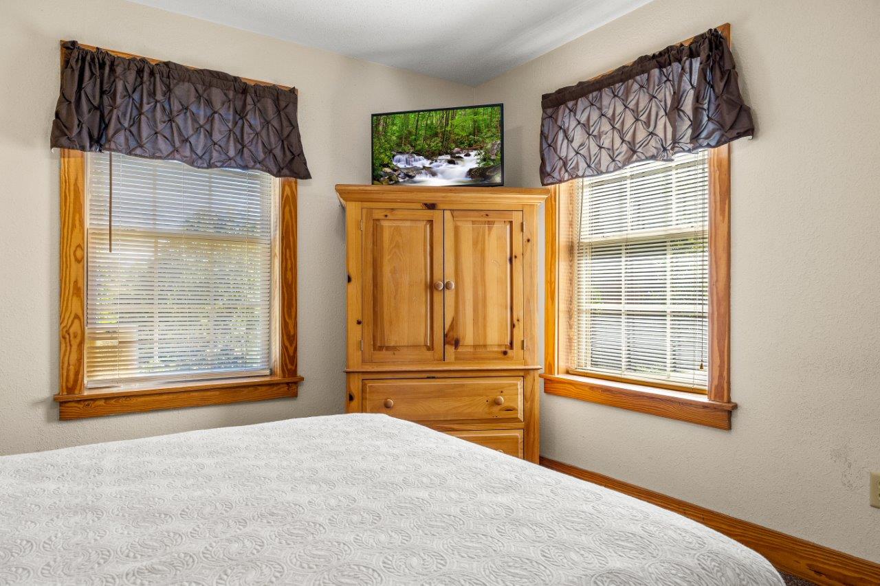 Poplar Point 12F | Photo 20