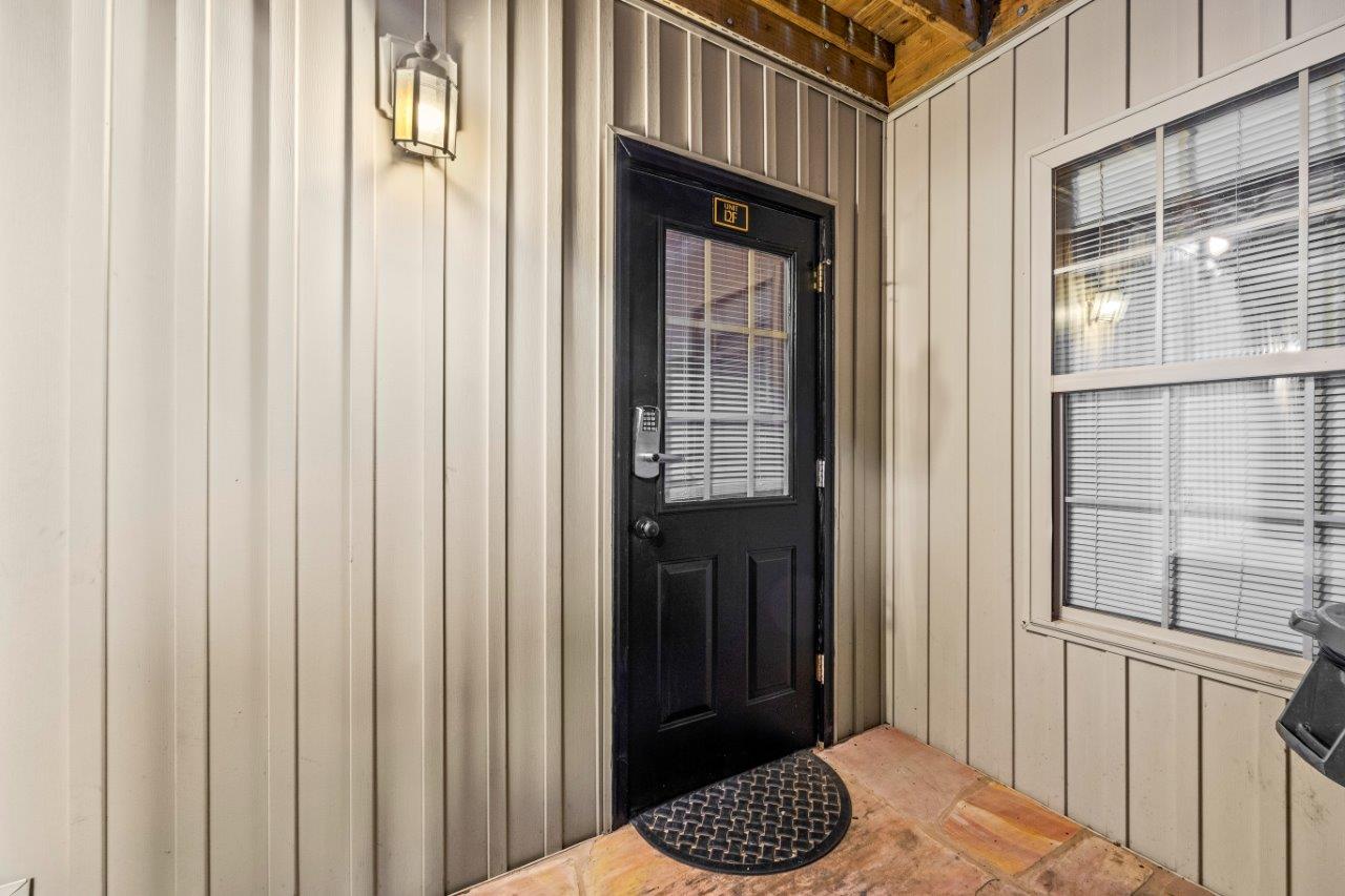 Poplar Point 12F | Photo 31