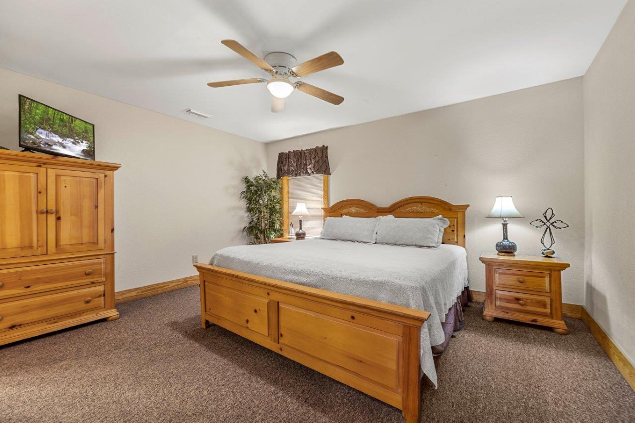 Poplar Point 12F | Photo 12