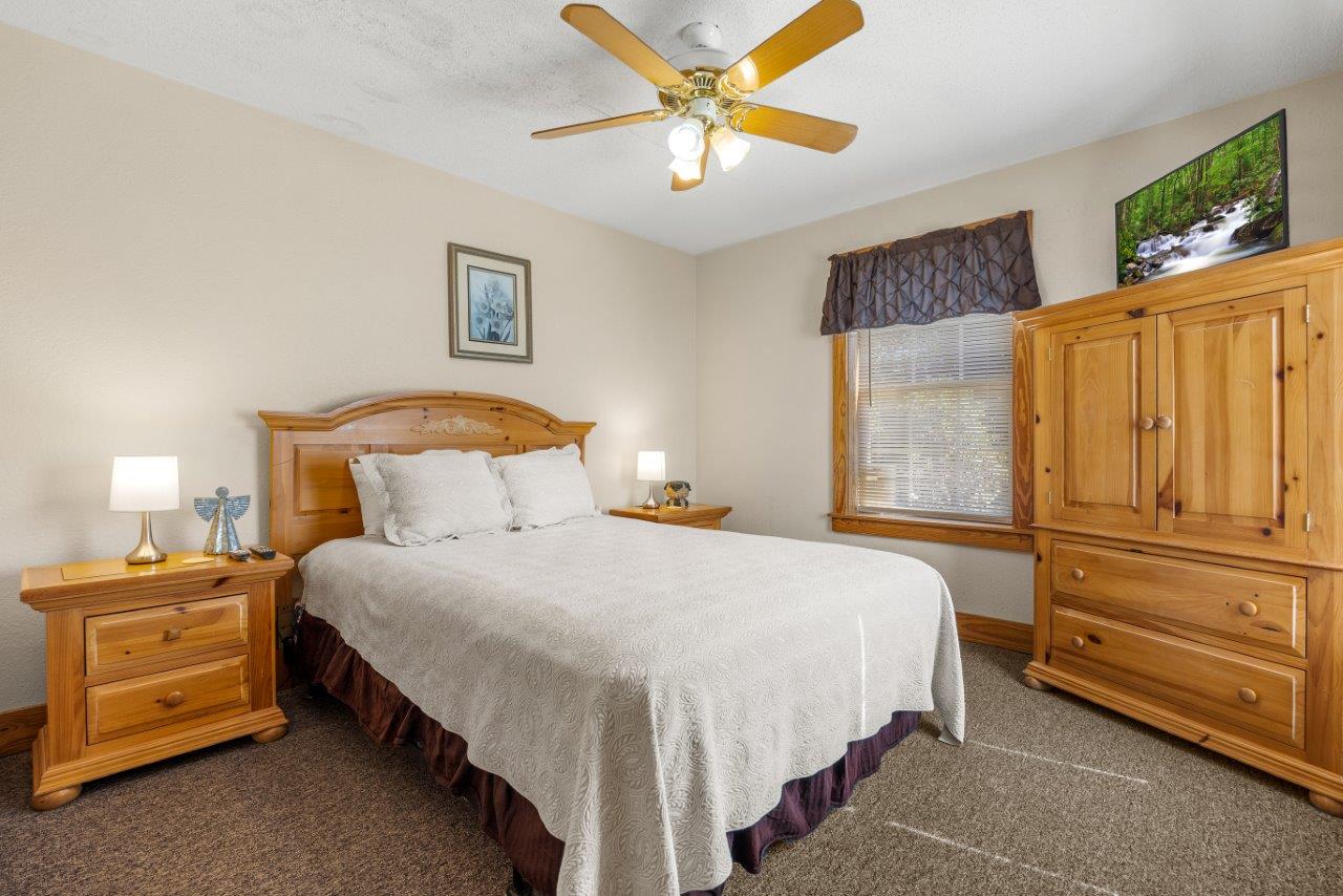 Poplar Point 12F | Photo 19