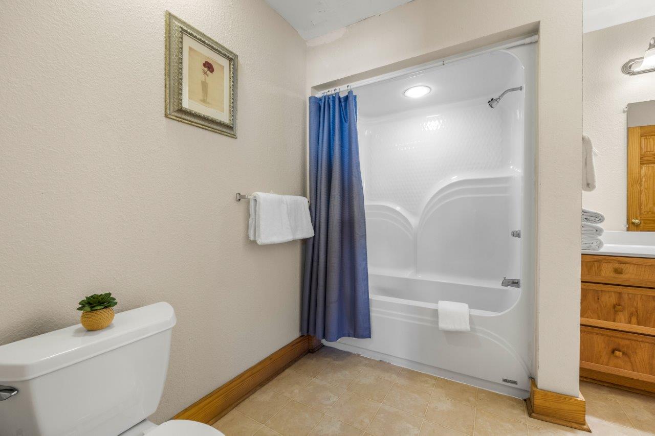 Poplar Point 12F | Photo 15