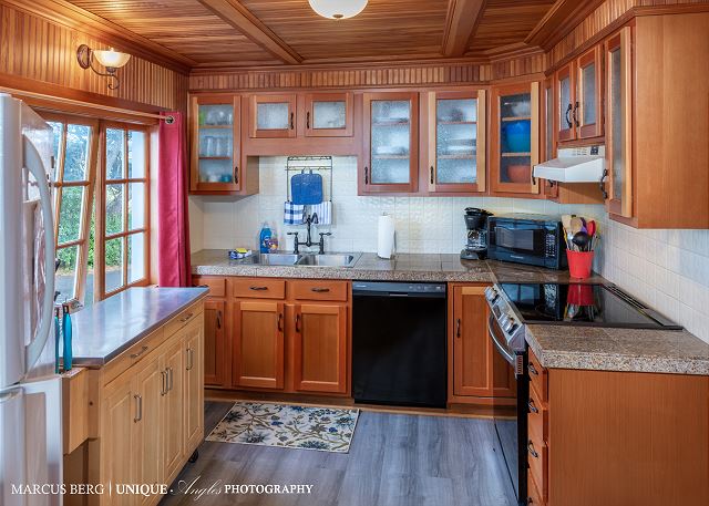 Image Main floor kitchen