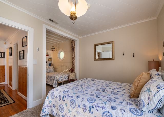 Image 1st floor bedroom