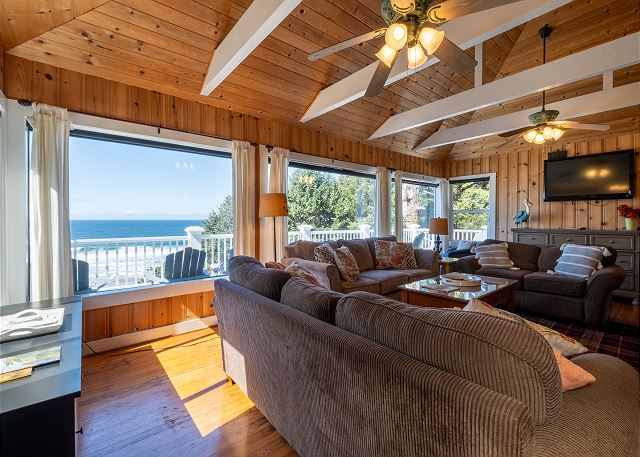 Image Upper level Living room