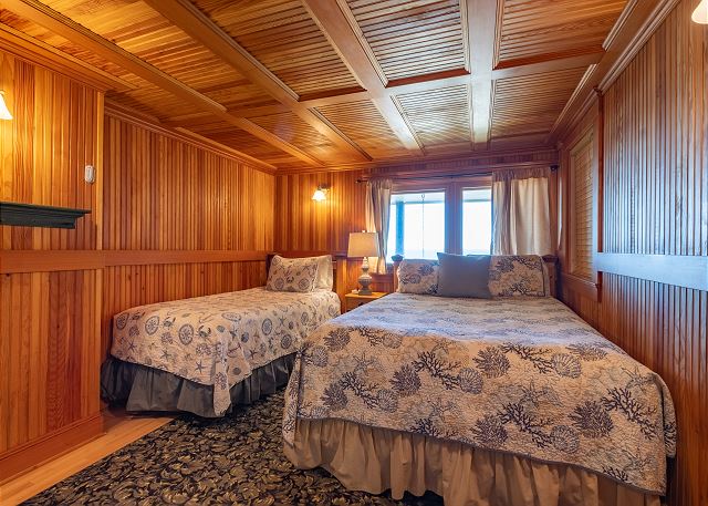 Image 1st Lower bedroom