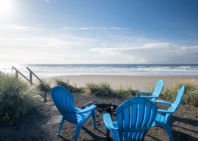 Image Firepit beachfront views