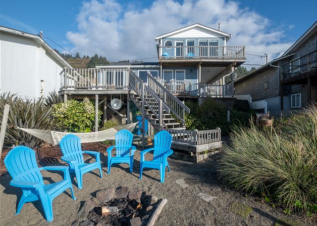 Image Fire Pit overlooks the ocean