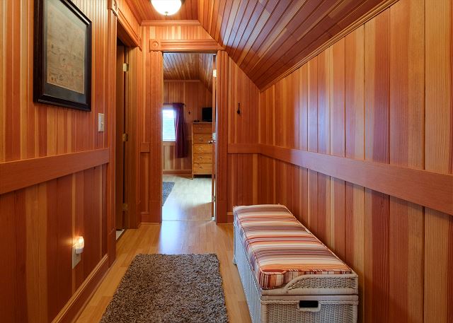 Image Upper level hallway