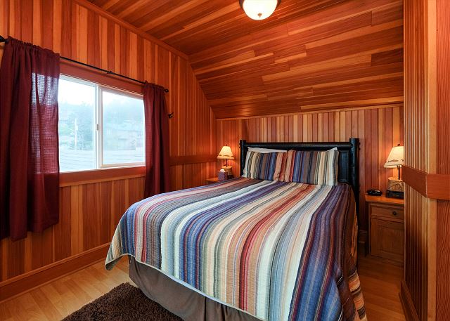 Image 1 of 4 queen bdrms