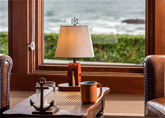 Image Living room with relaxing ocean veiws