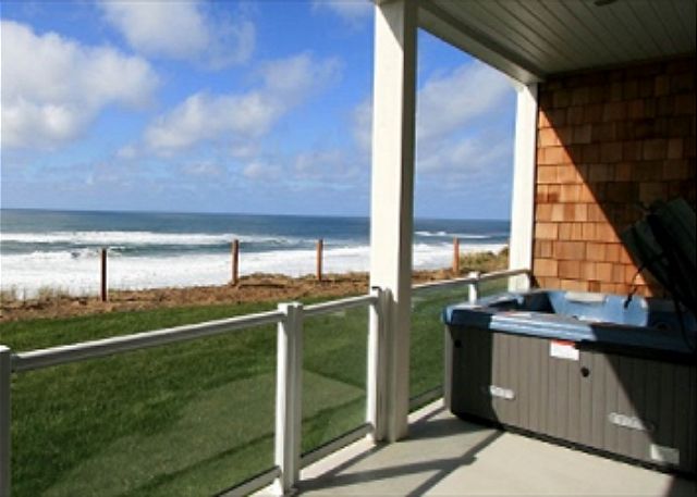 Image Private patio with Hot tub