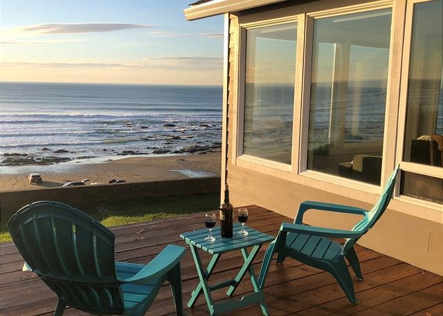 Image Relax! Oceanfront deck