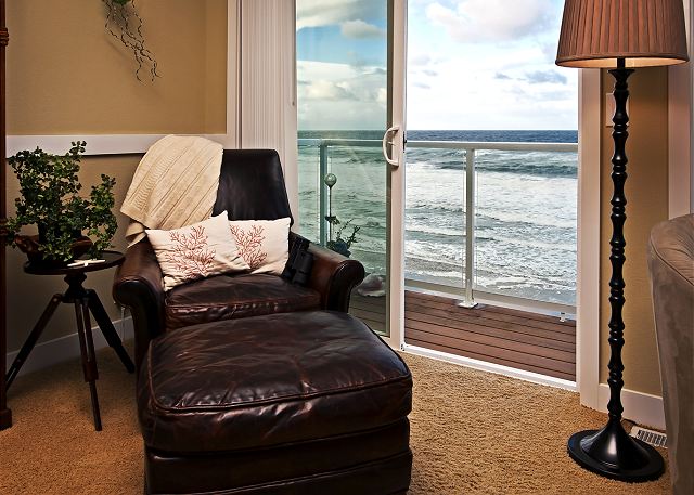 Image living room oceanfront perch