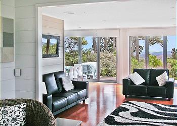 Island Views, Onetangi