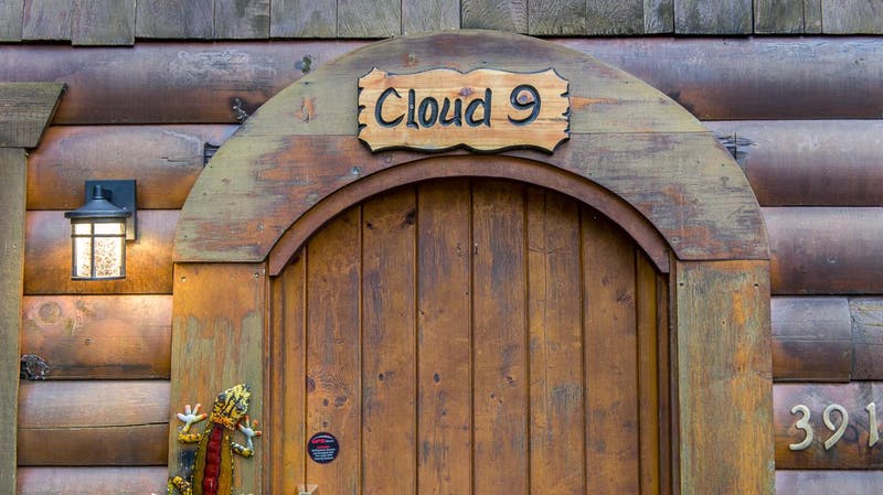 Cloud 9 Acorn Ridge Cabin Rentals