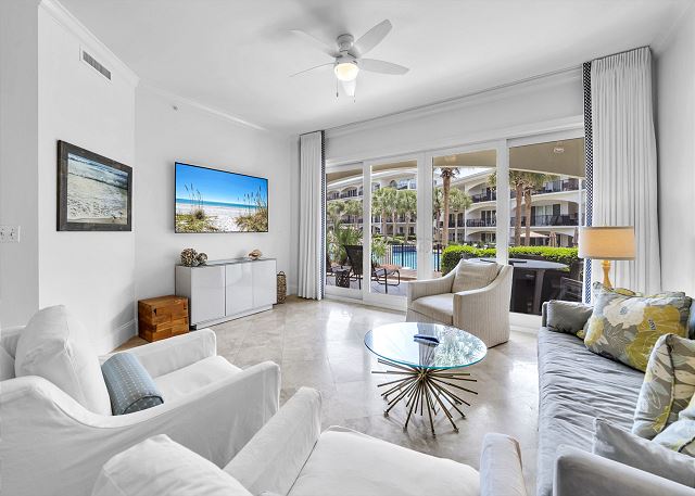 Adagio E-104 - Beautifully Updated First Floor Unit!