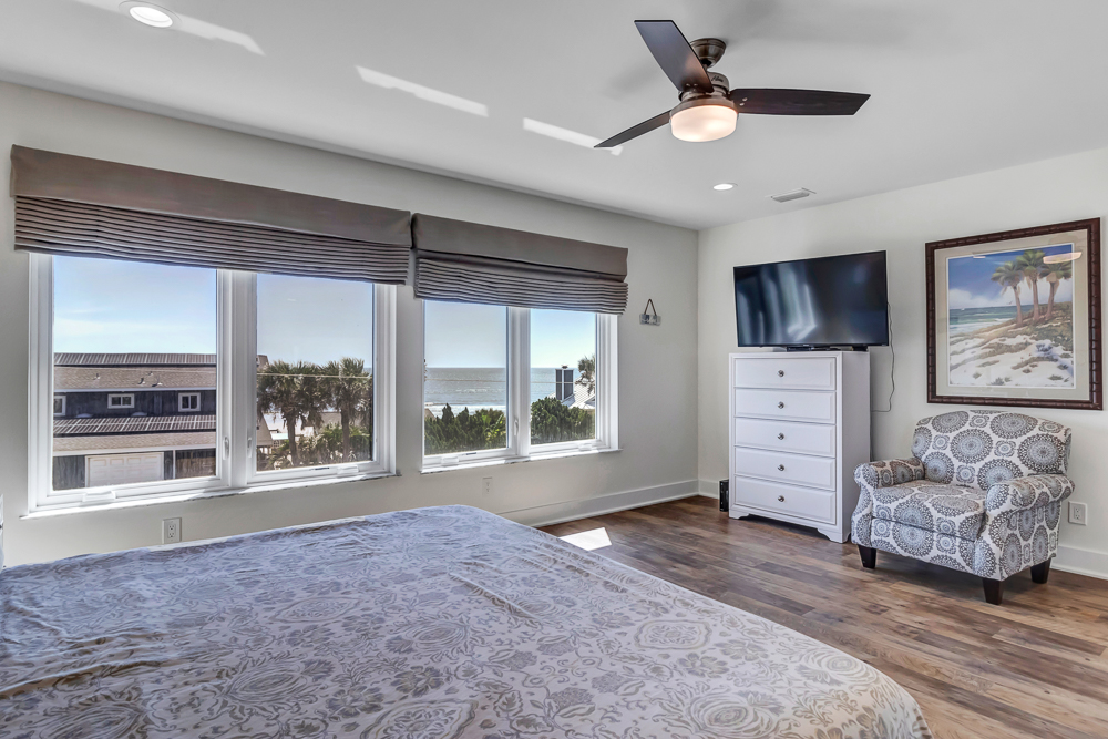 Salt Therapy N - Coastal escape w/ beach access | Photo 8