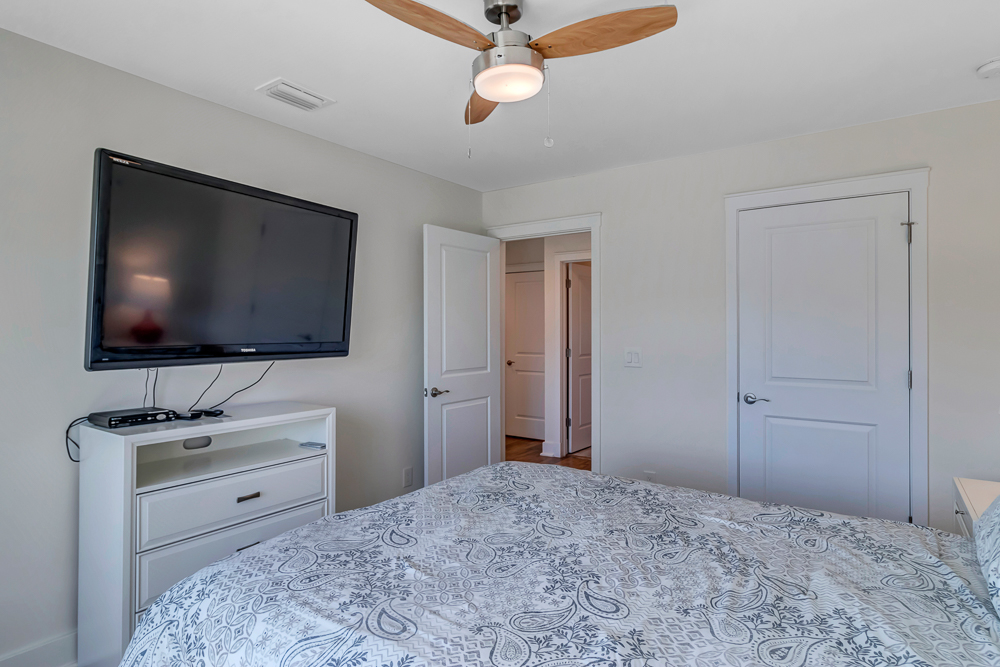 Salt Therapy N - Coastal escape w/ beach access | Photo 16