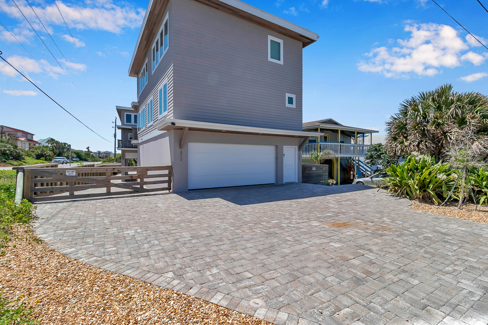 Salt Therapy N - Coastal escape w/ beach access | Photo 25