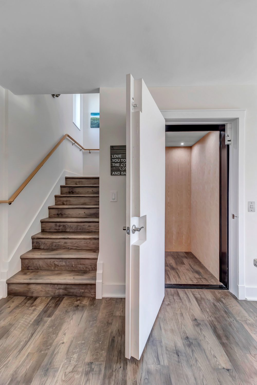 Salt Therapy - Elevated house w/ beach access | Photo 11