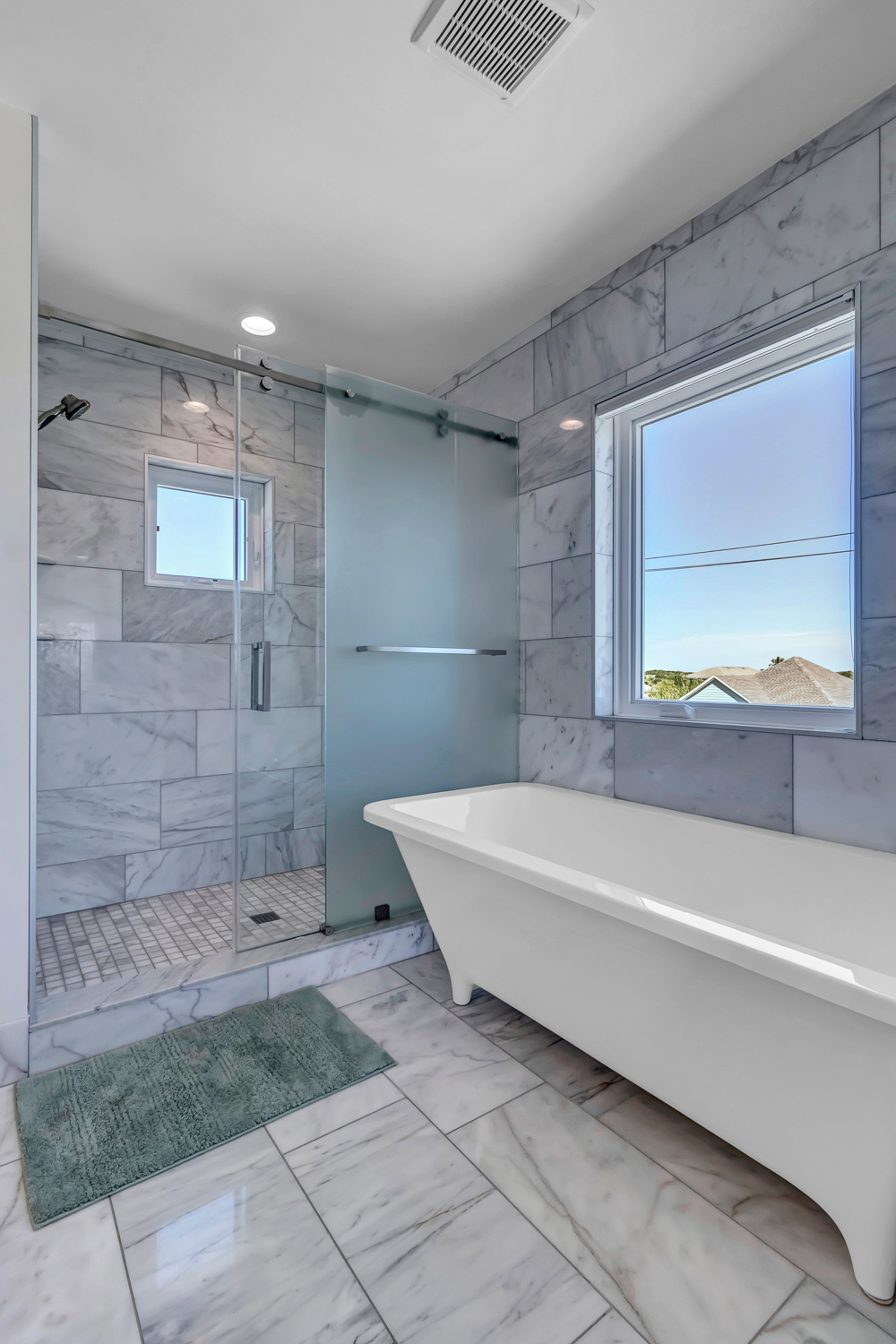 Salt Therapy - Elevated house w/ beach access | Photo 32