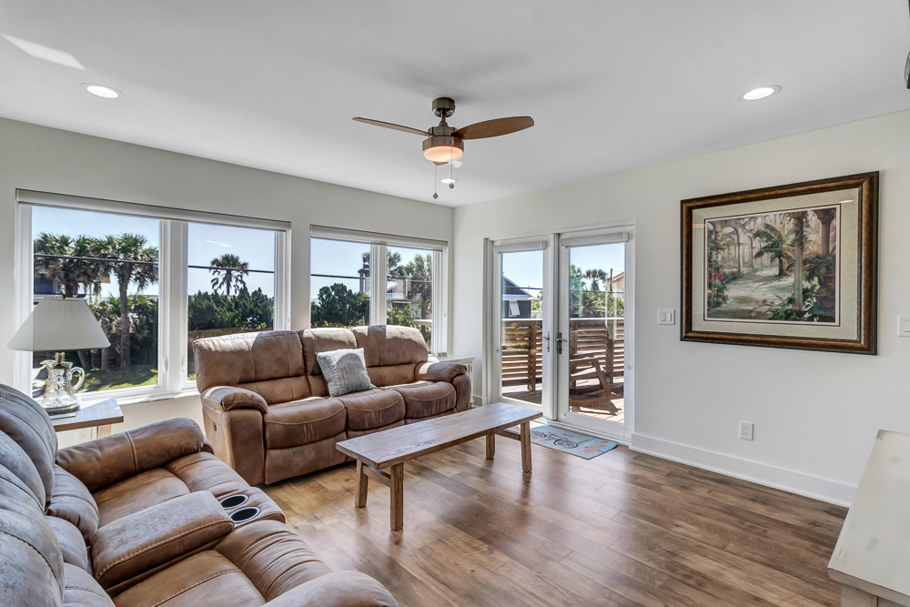 Salt Therapy - Elevated house w/ beach access | Photo 3